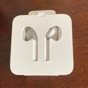 Brand new Apple EarPods